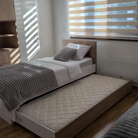 A-apartmani 公寓 *